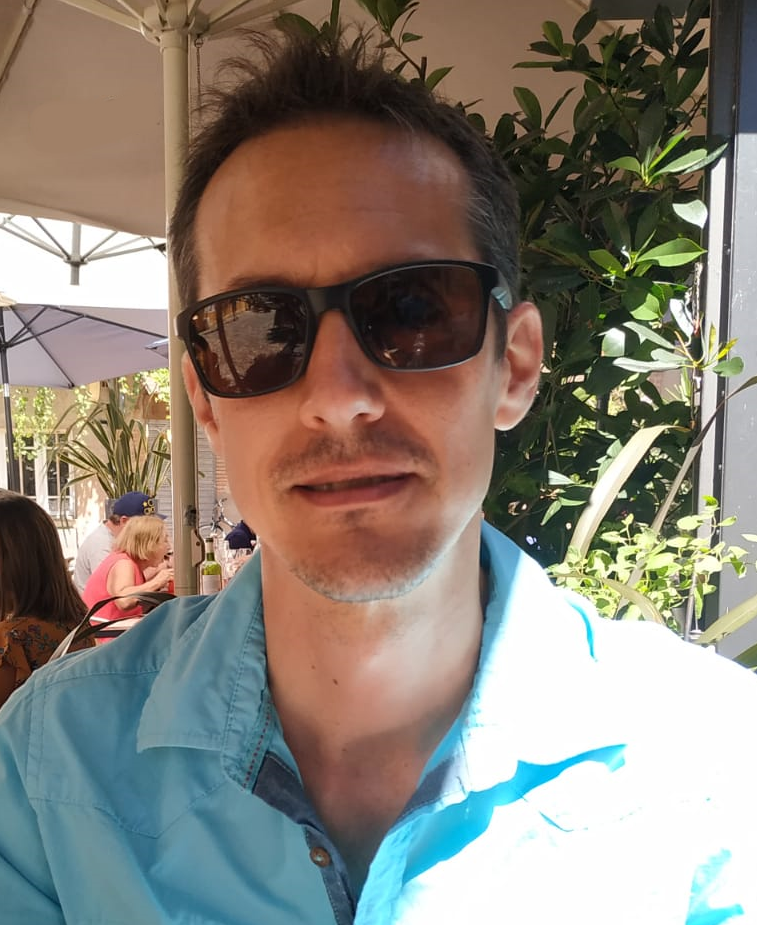 Photo des autrice(s)/auteur(s)